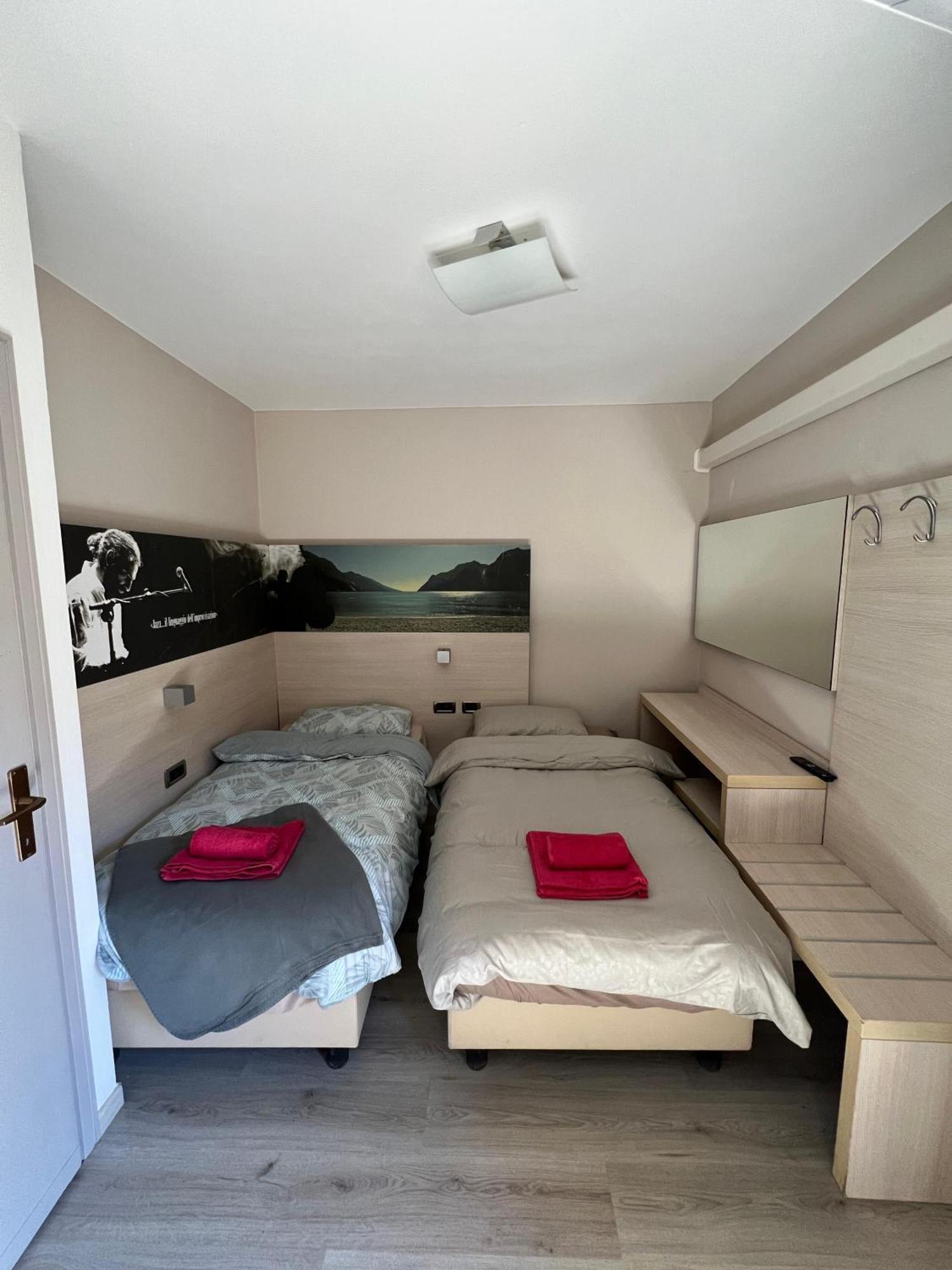 B&B Al Vittoriale Da Maja Gardone Riviera Kültér fotó