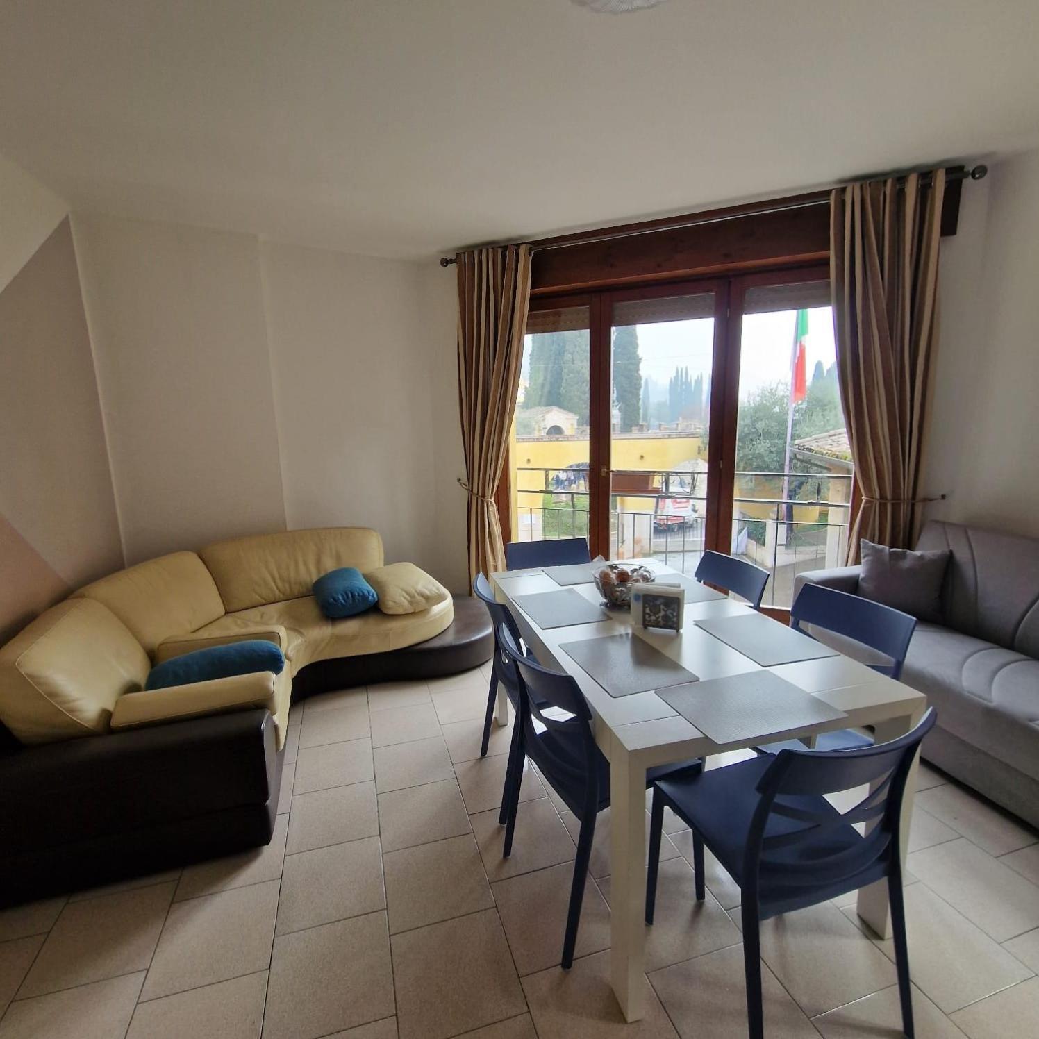 B&B Al Vittoriale Da Maja Gardone Riviera Kültér fotó