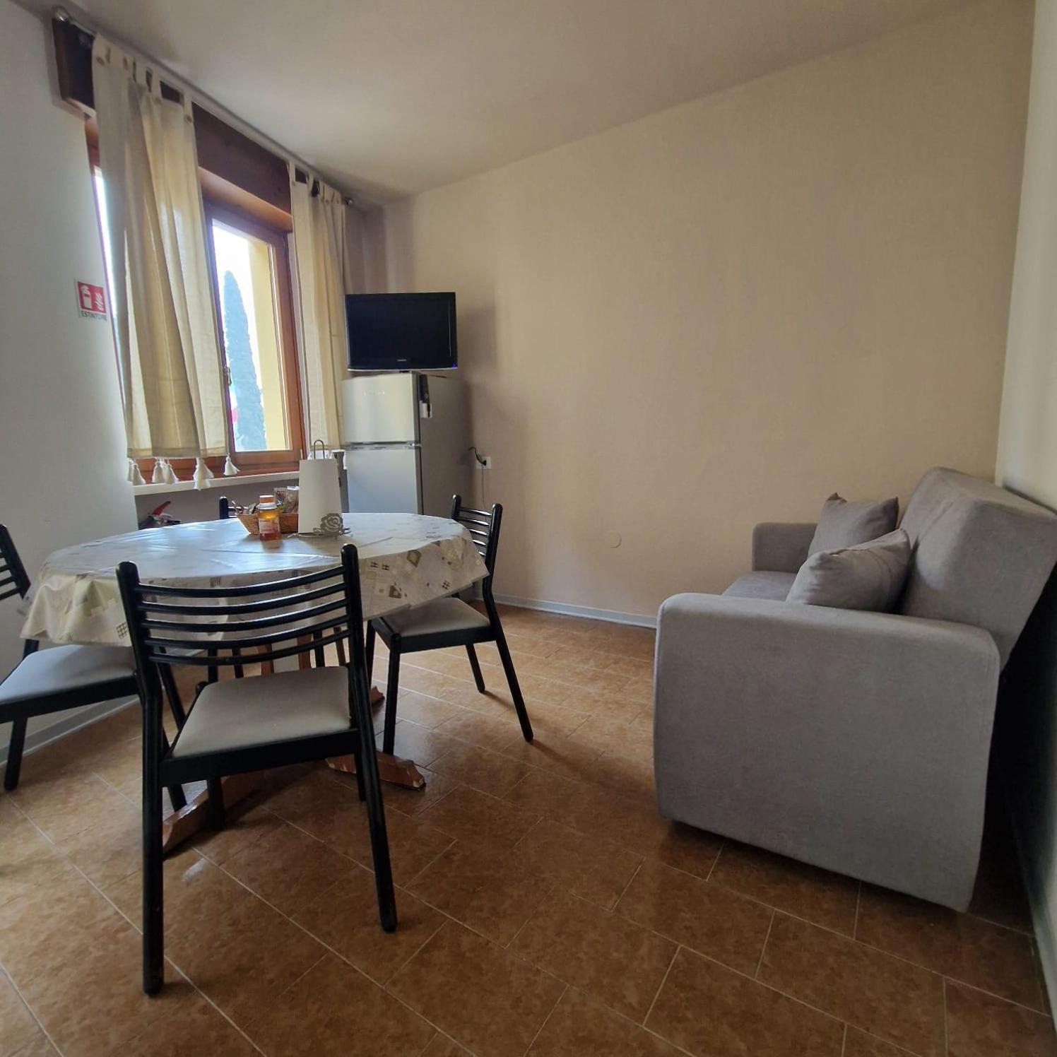 B&B Al Vittoriale Da Maja Gardone Riviera Kültér fotó