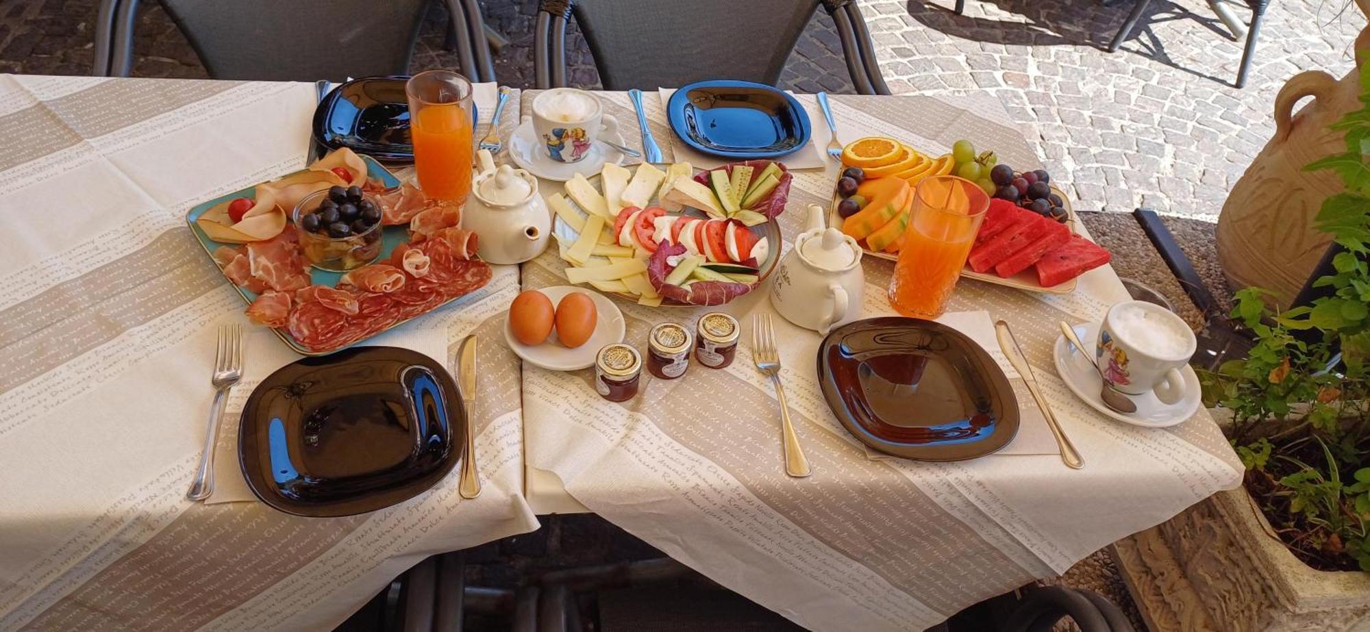 B&B Al Vittoriale Da Maja Gardone Riviera Kültér fotó