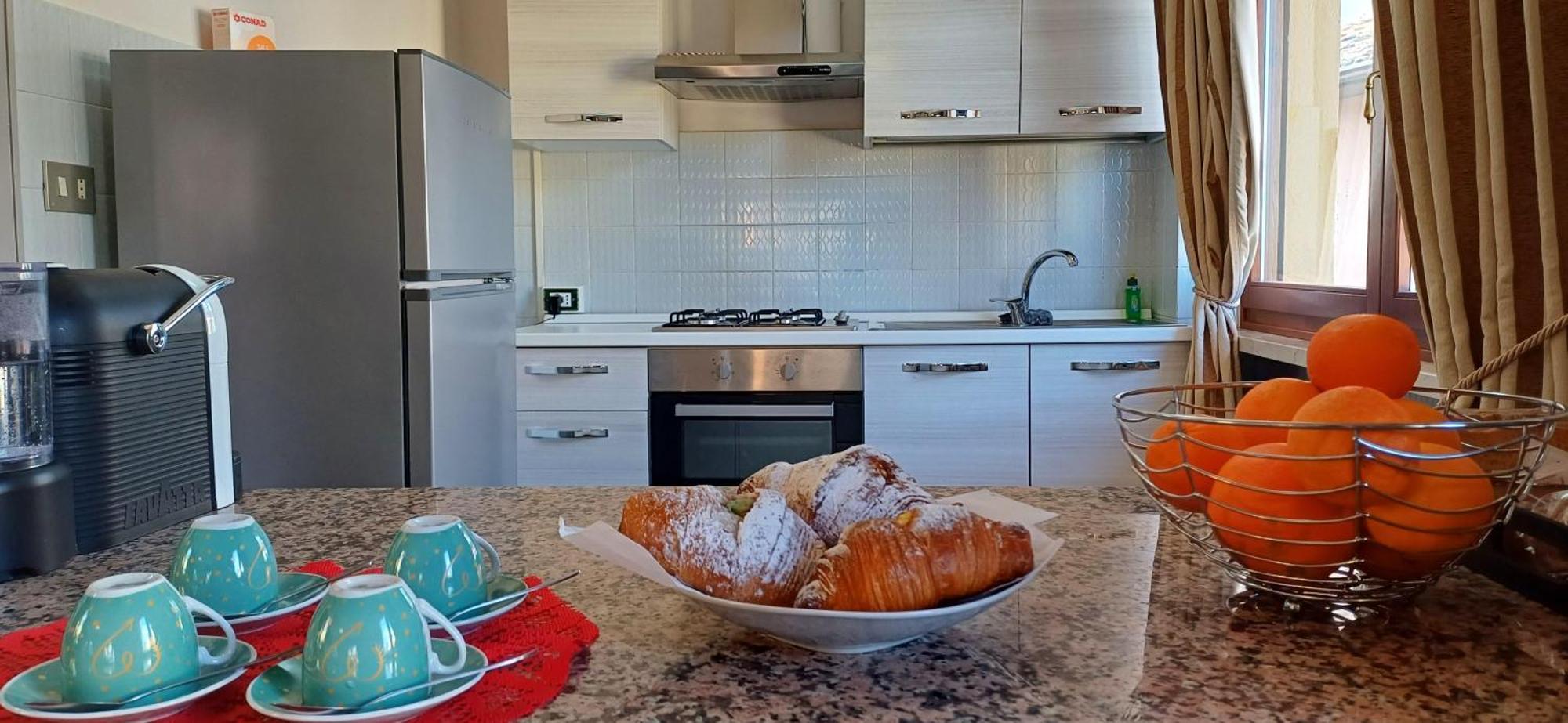 B&B Al Vittoriale Da Maja Gardone Riviera Kültér fotó