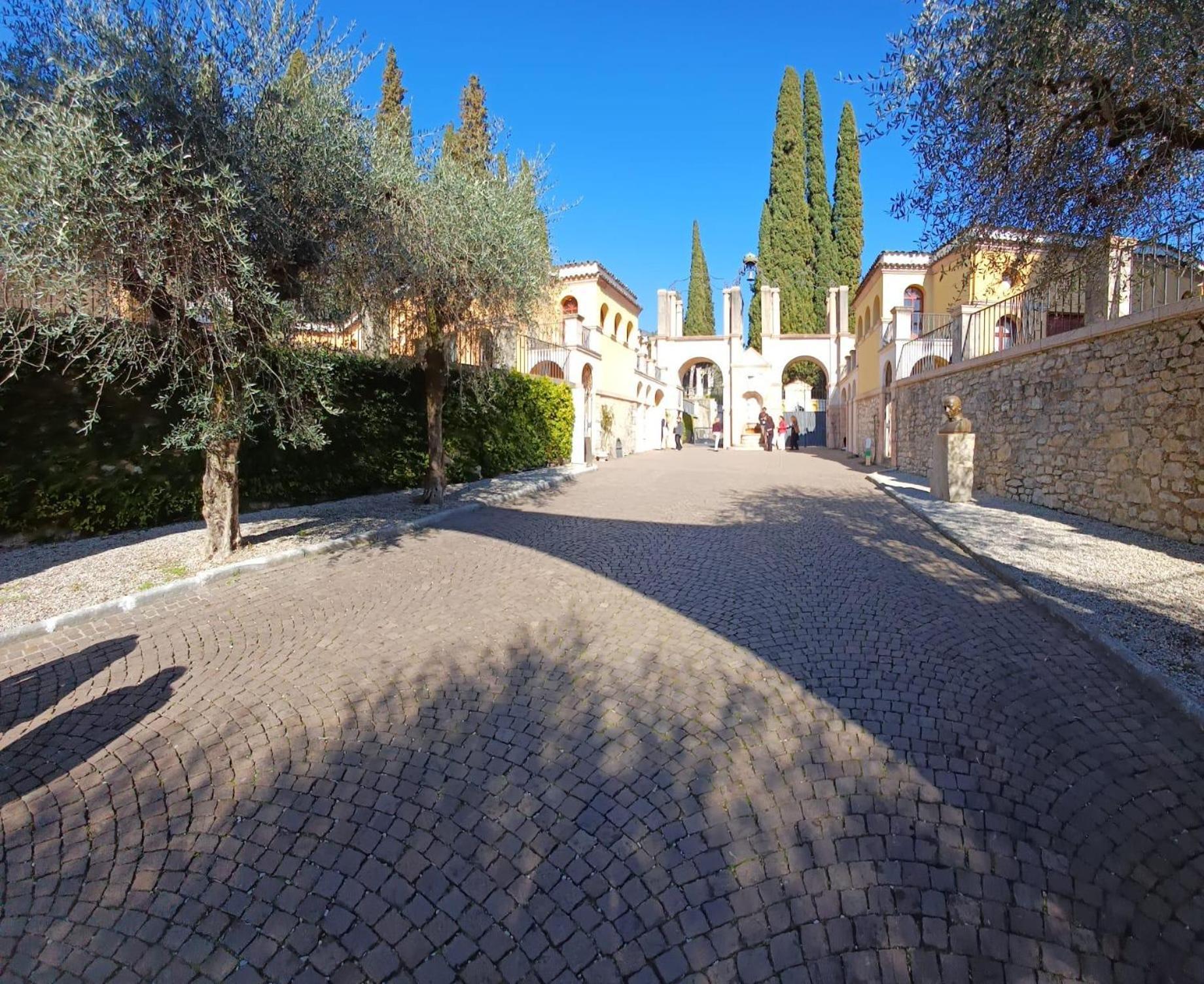 B&B Al Vittoriale Da Maja Gardone Riviera Kültér fotó